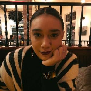 Meet your Posher, Isabella